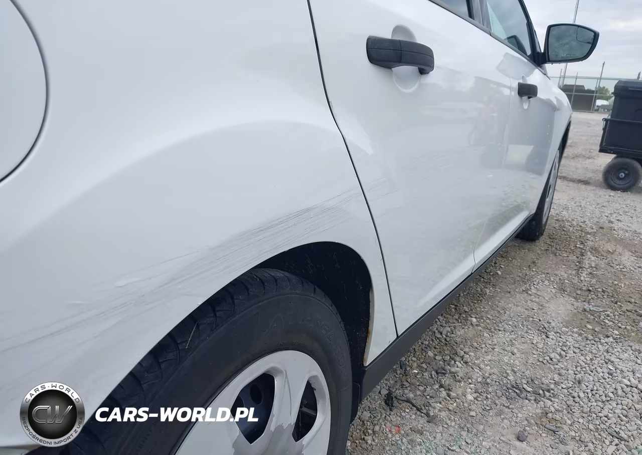 2012 Ford Focus S VIN:1FAHP3E2XCL434302 - 21