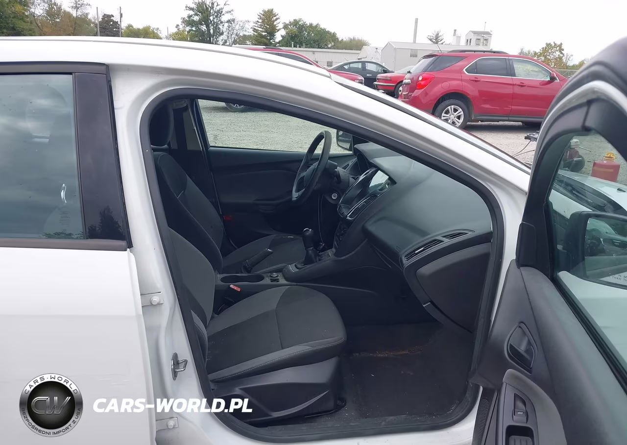 2012 Ford Focus S VIN:1FAHP3E2XCL434302 - 5
