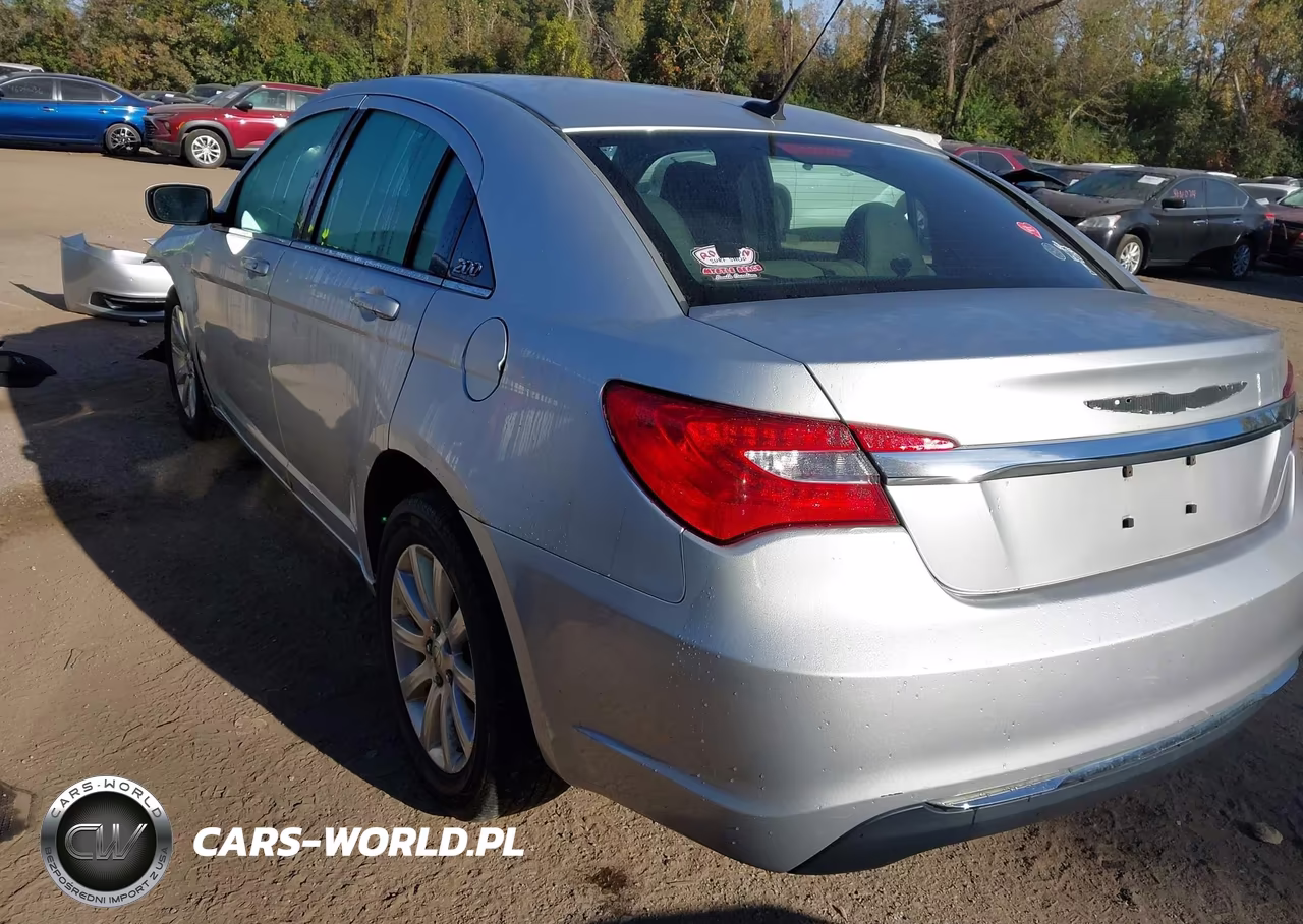 2011 Chrysler 200 Touring VIN:1C3BC1FB3BN511808 - 3