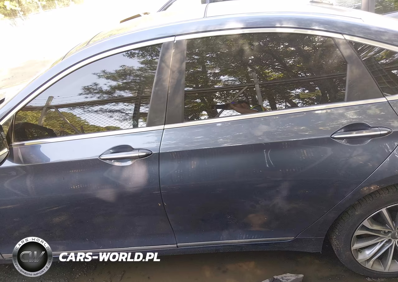 2016 Hyundai Genesis 3.8 VIN:KMHGN4JE2GU108510 - 14