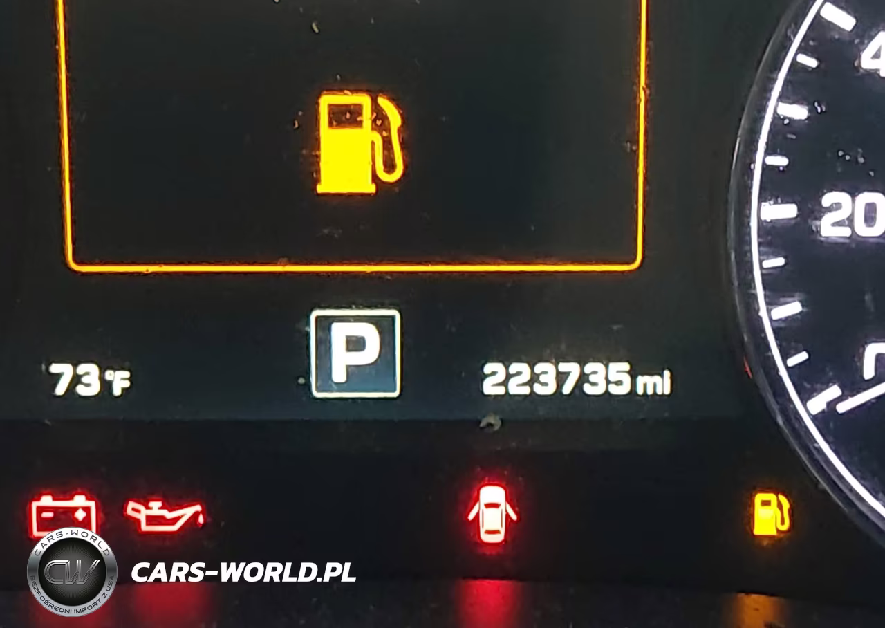 2016 Hyundai Genesis 3.8 VIN:KMHGN4JE2GU108510 - 15