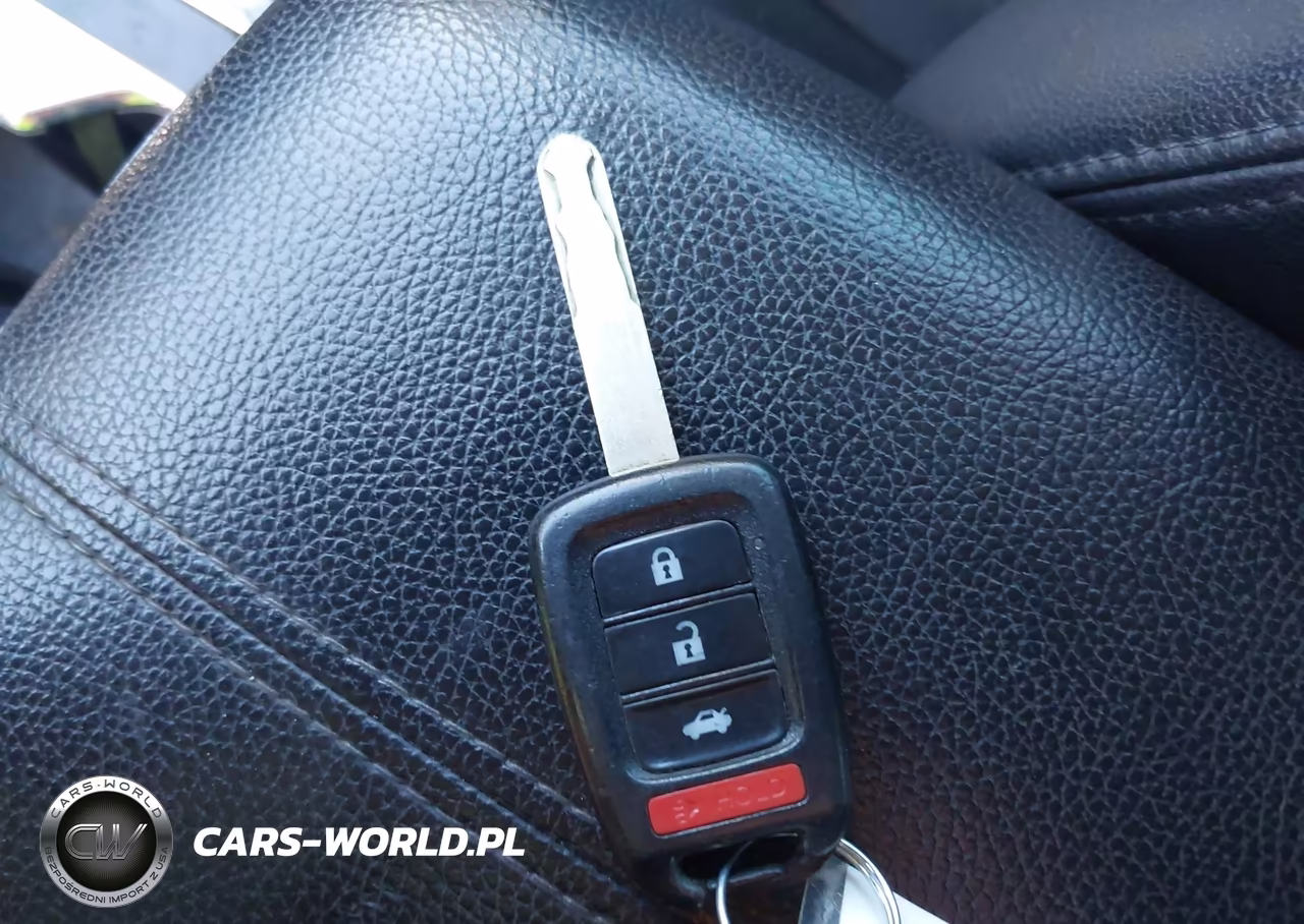 2015 Honda Accord Sport VIN:1HGCR2F59FA086737 - 11
