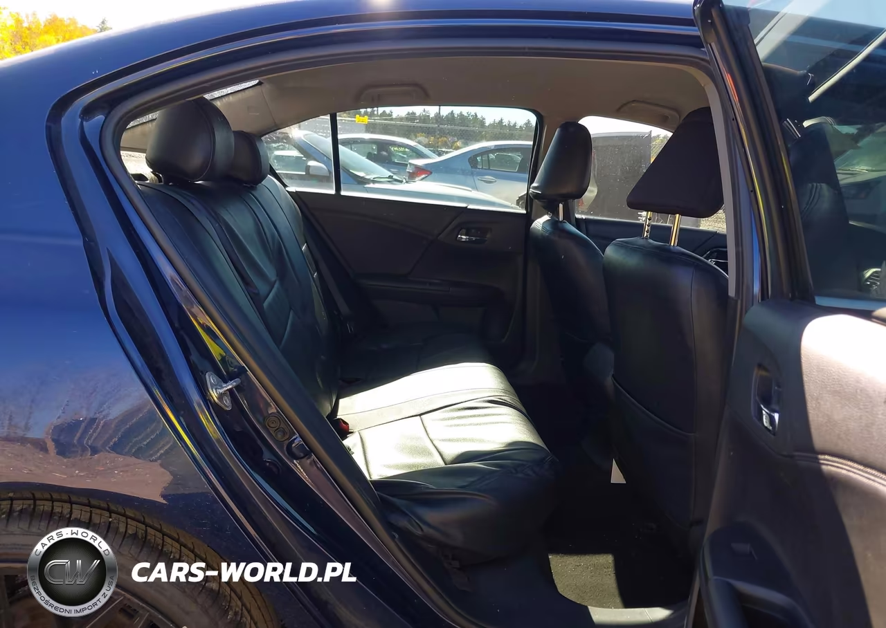 2015 Honda Accord Sport VIN:1HGCR2F59FA086737 - 8