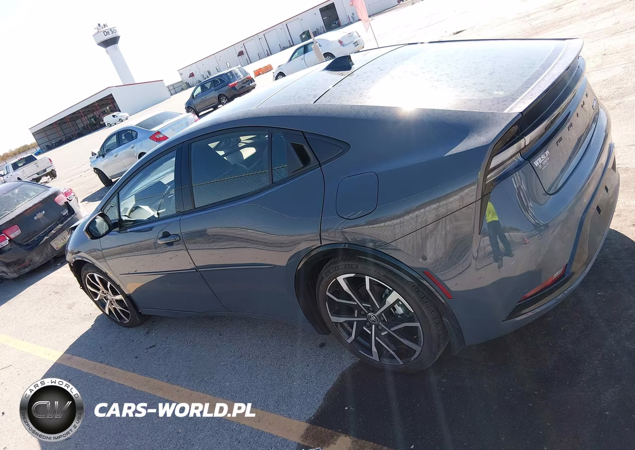 2026 Toyota Prius Plug-In Hybrid Xse Premium VIN:JTDACACU1T3079388 - 15