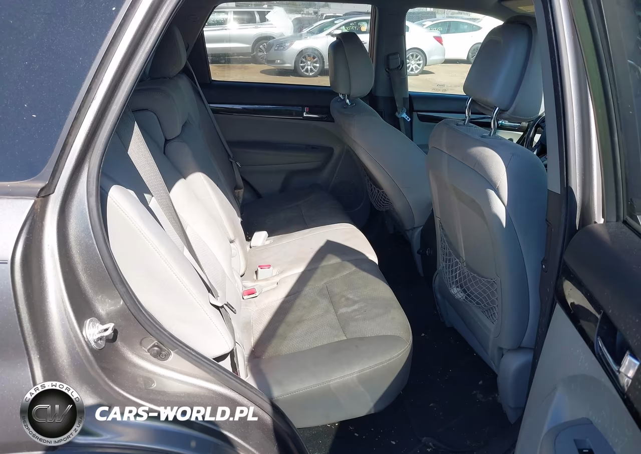 2011 Kia Sorento Lx VIN:5XYKT3A19BG052765 - 8
