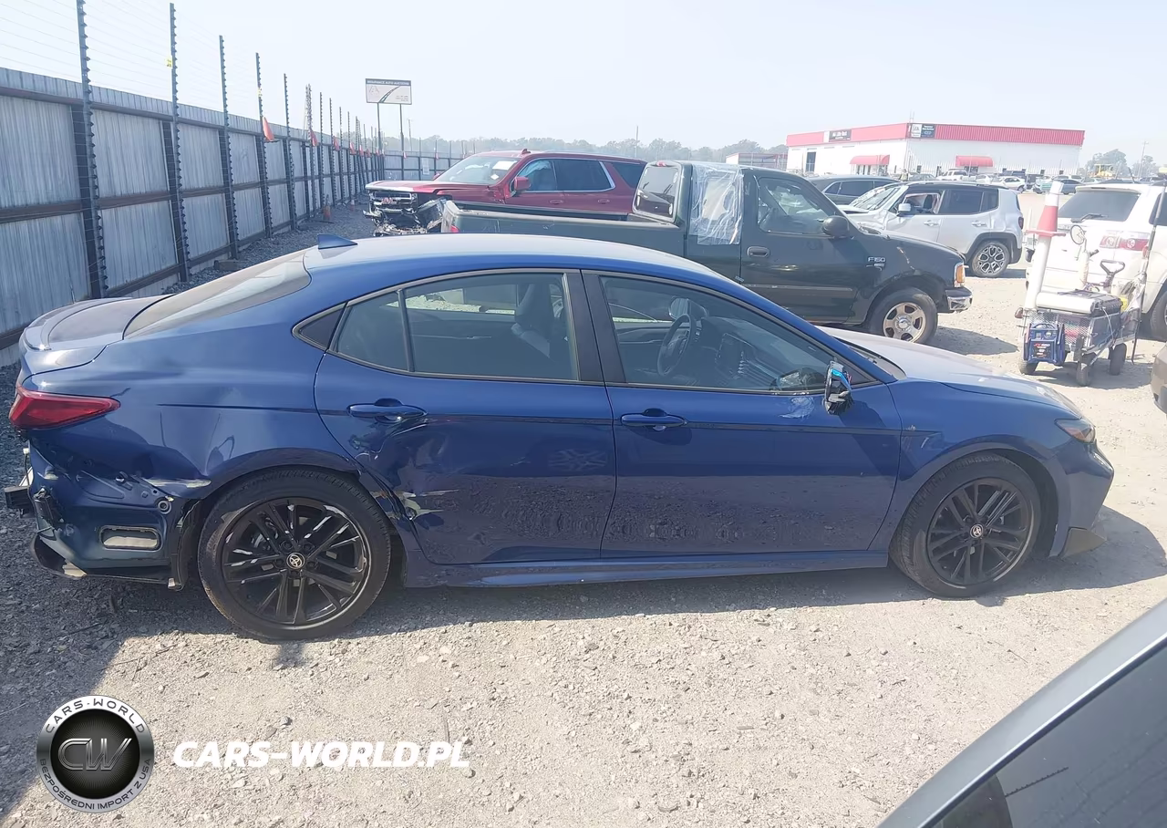 2026 Toyota Camry Se VIN:4T1DAACK8TU221565 - 13