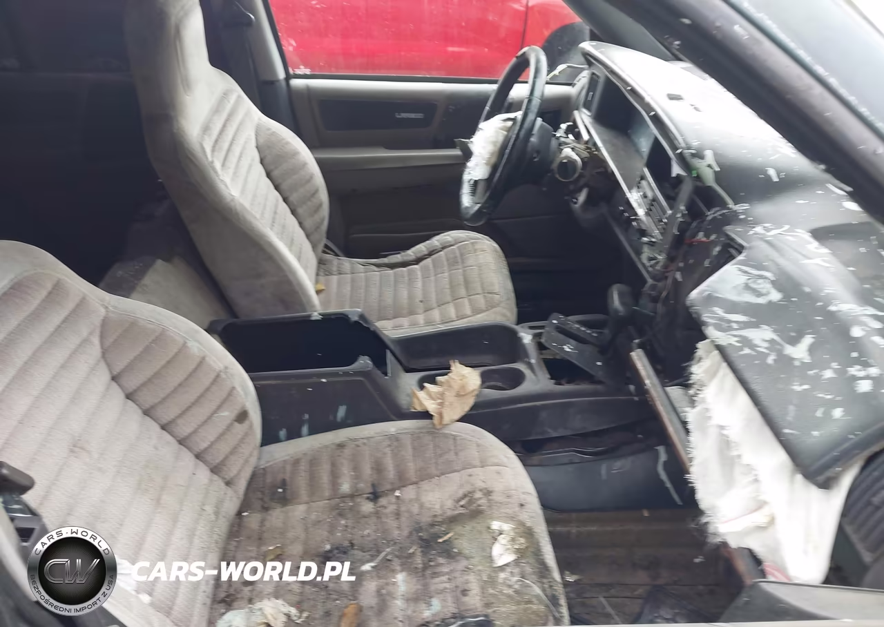 1996 Jeep Grand Cherokee Laredo VIN:1J4GZ58S2TC353974 - 5