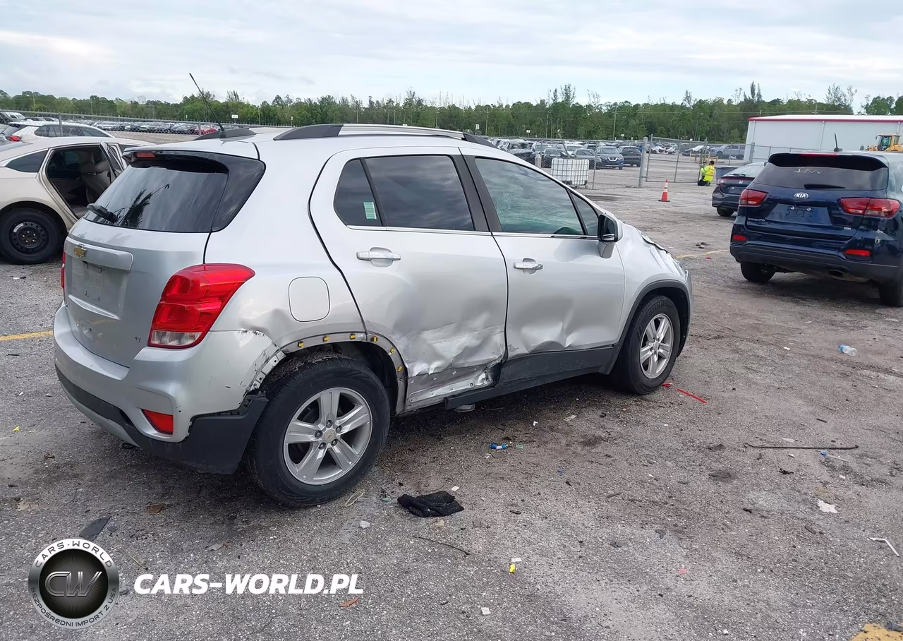 2019 Chevrolet Trax Lt VIN:KL7CJLSB1KB847379 - 4