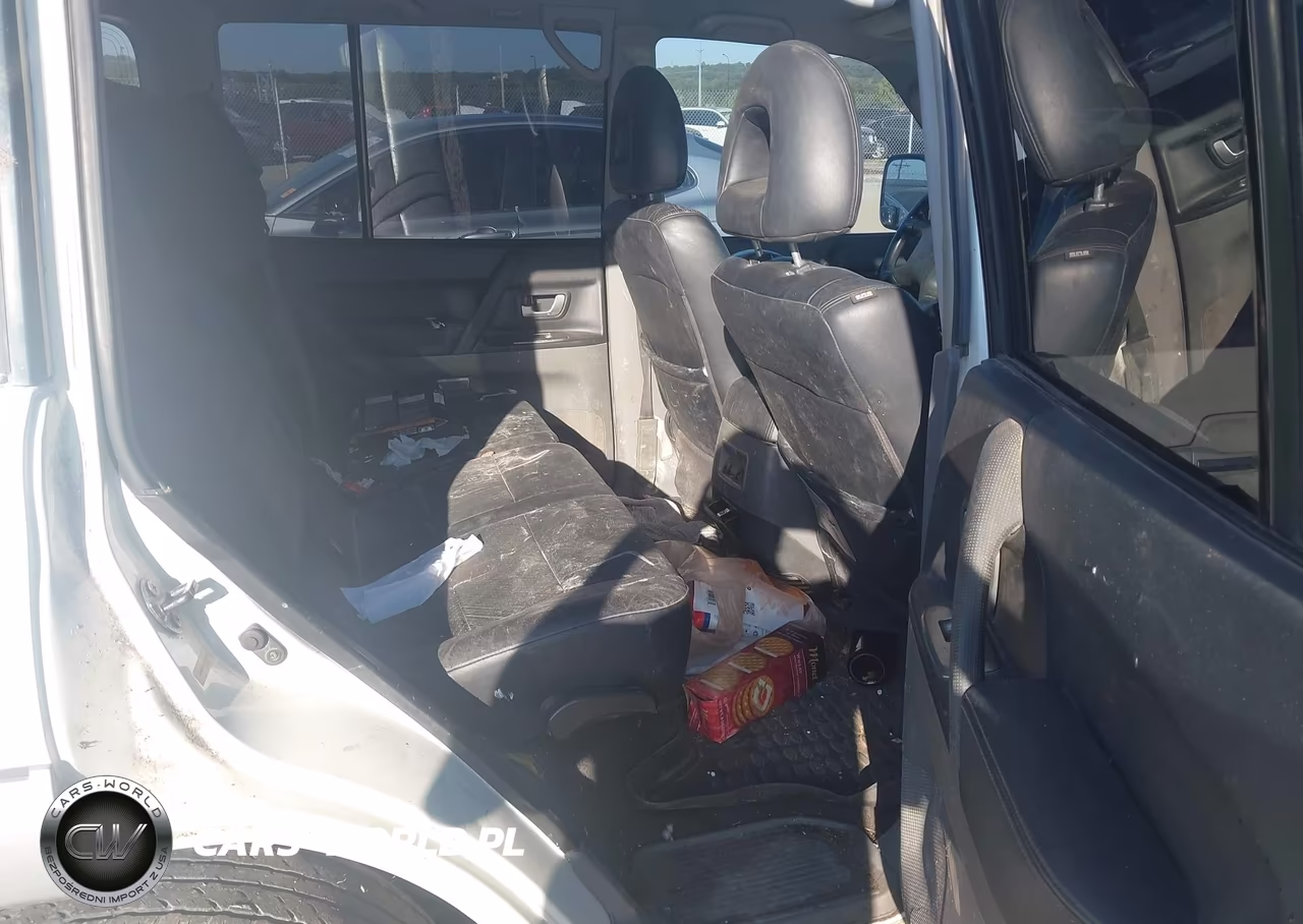 2005 Mitsubishi Montero Limited VIN:JA4MW51S55J001122 - 8