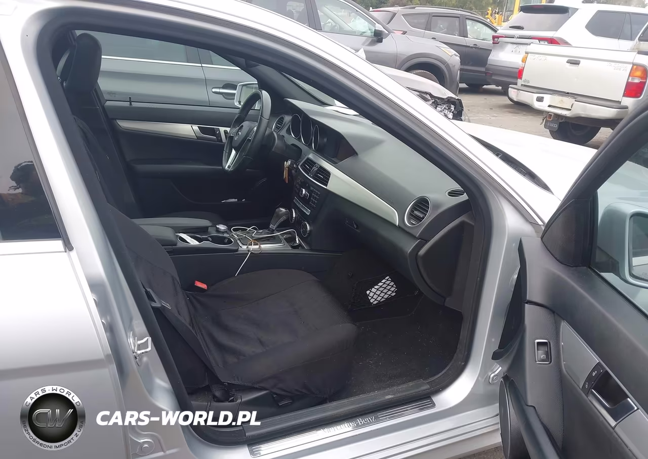 2013 Mercedes-Benz C 250 Sport VIN:WDDGF4HB6DR299821 - 5