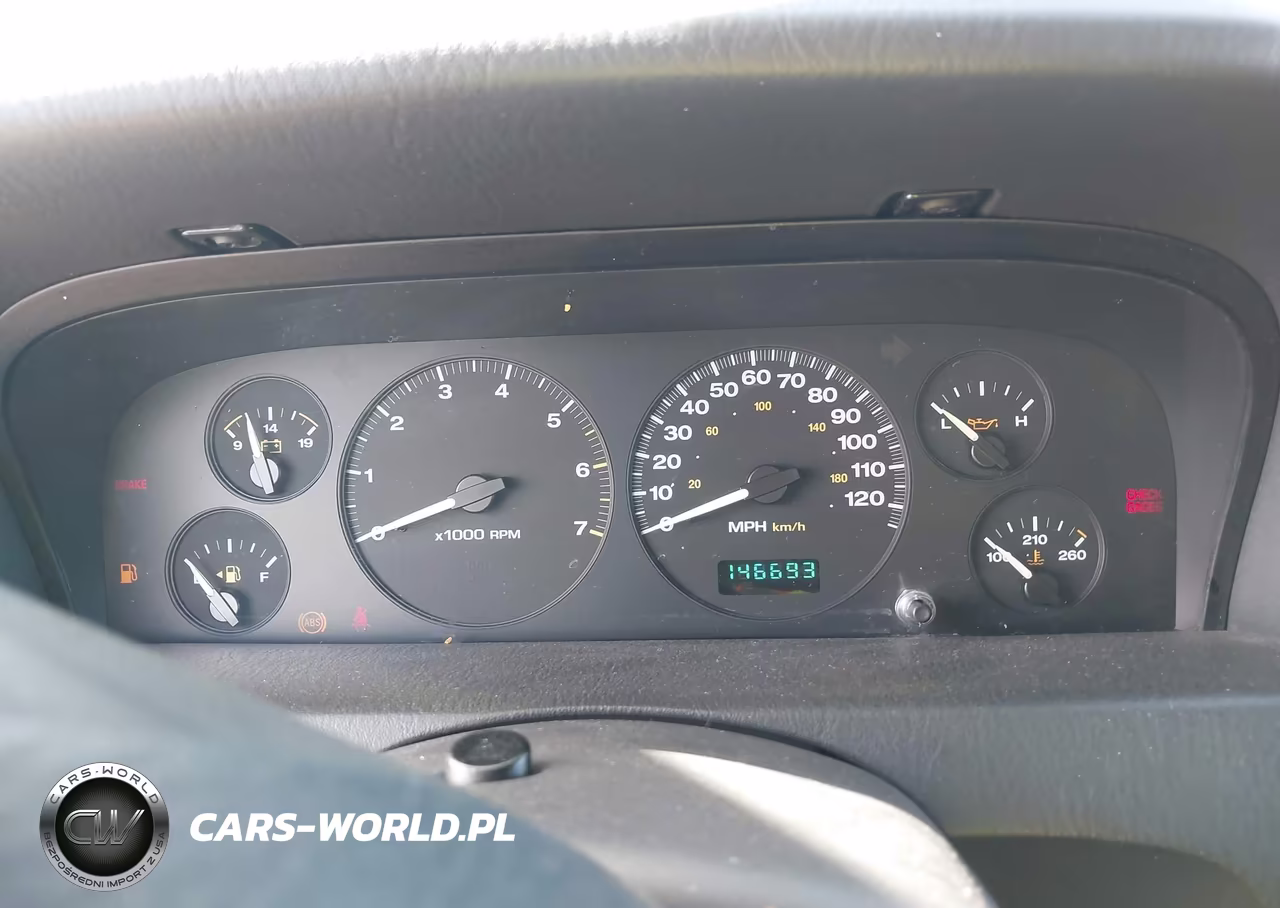 2004 Jeep Grand Cherokee Laredo VIN:1J4GW48S14C174054 - 7