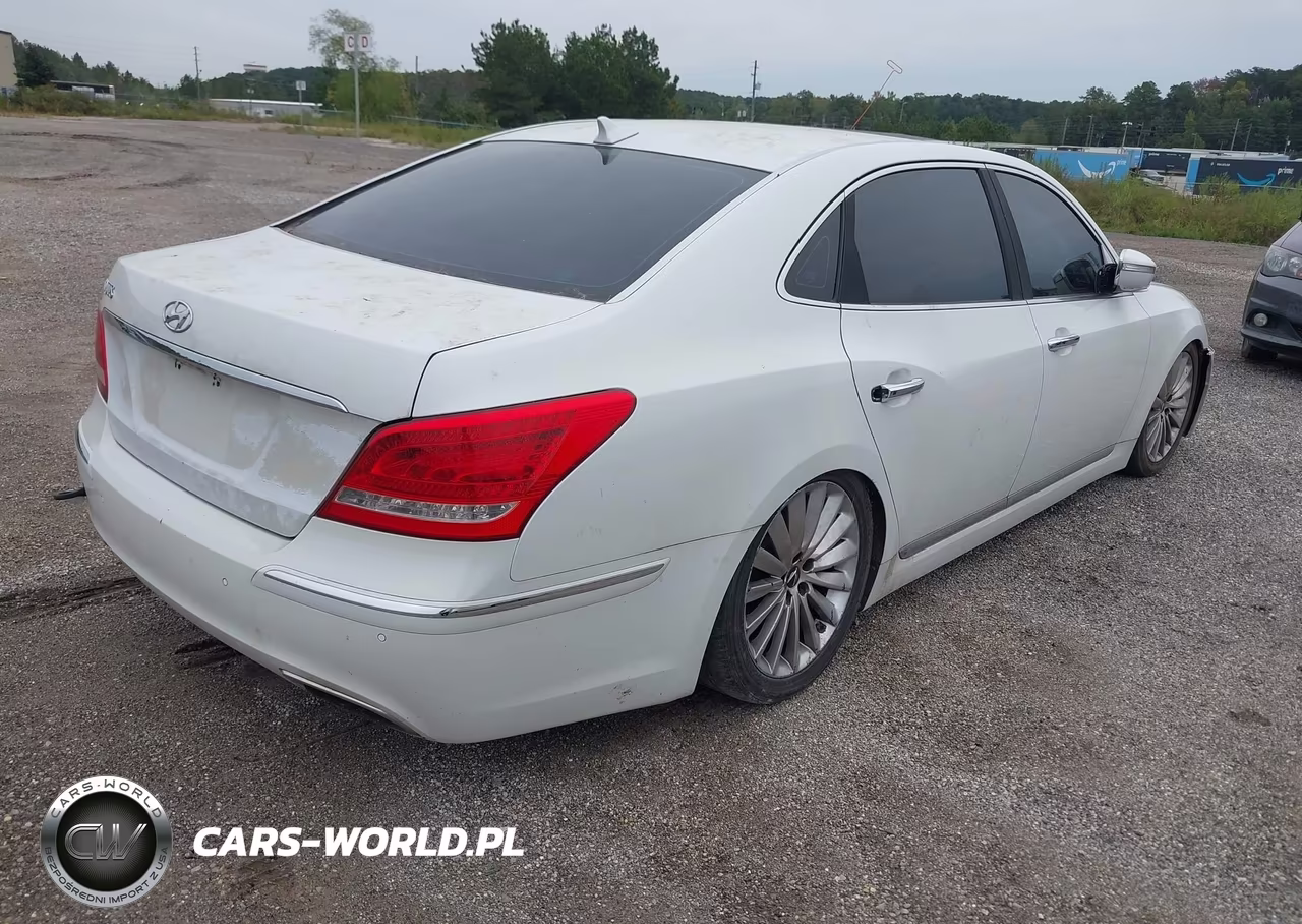 2011 Hyundai Equus Ultimate VIN:KMHGH4JFXBU034827 - 4