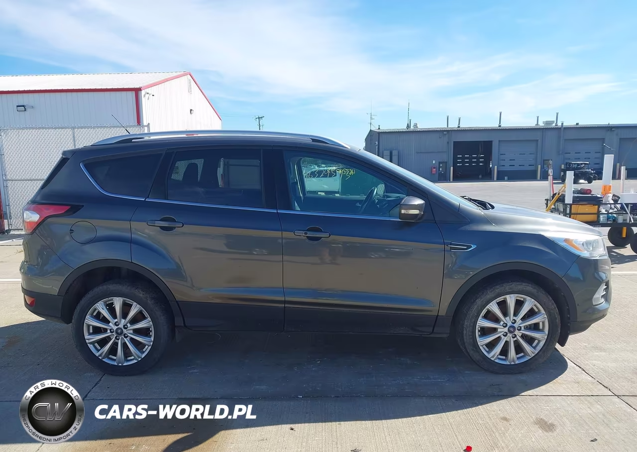 2017 Ford Escape Titanium VIN:1FMCU9JD2HUD38832 - 13