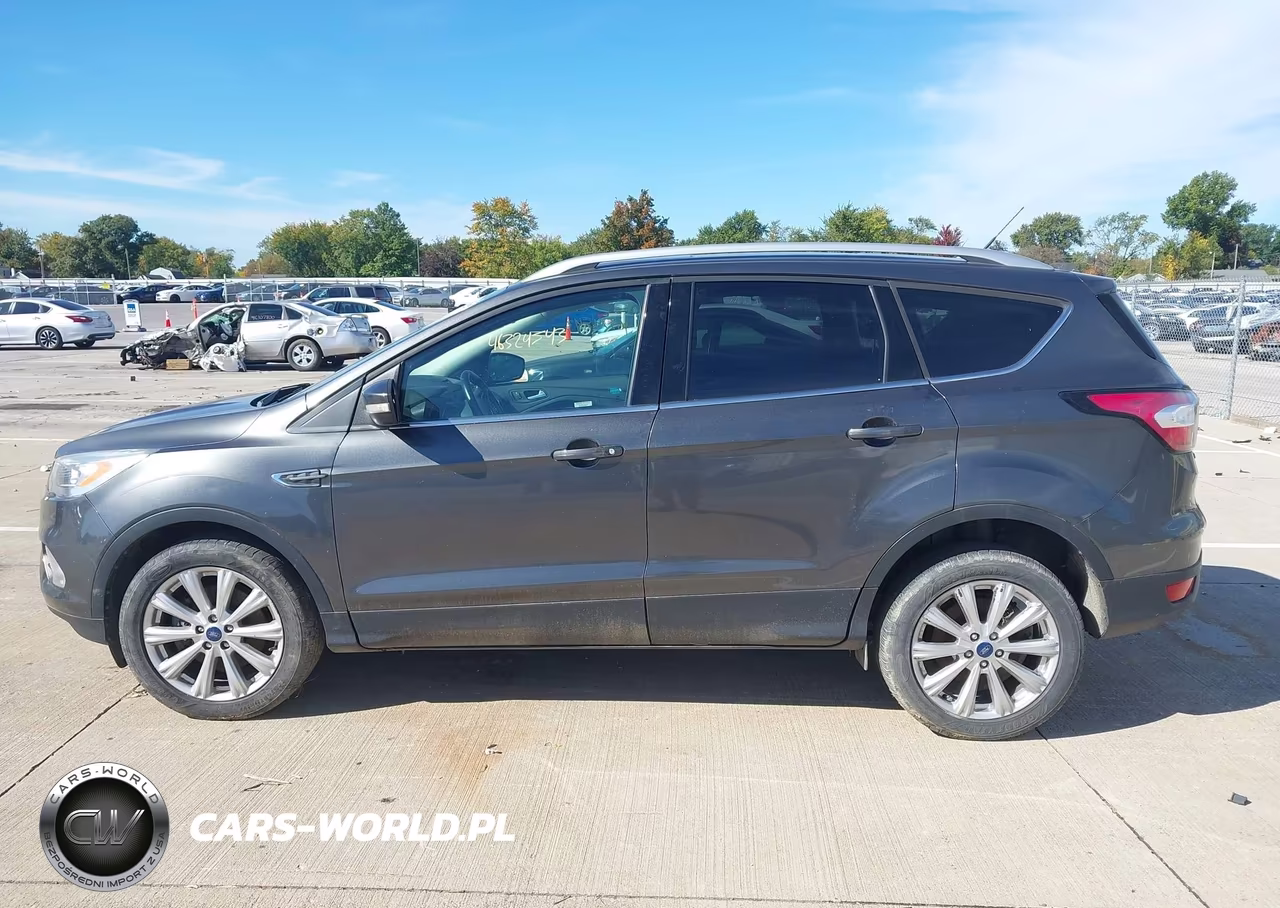 2017 Ford Escape Titanium VIN:1FMCU9JD2HUD38832 - 14