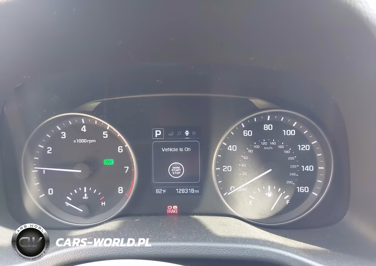 2017 Hyundai Elantra Limited VIN:5NPD84LF4HH061867 - 7