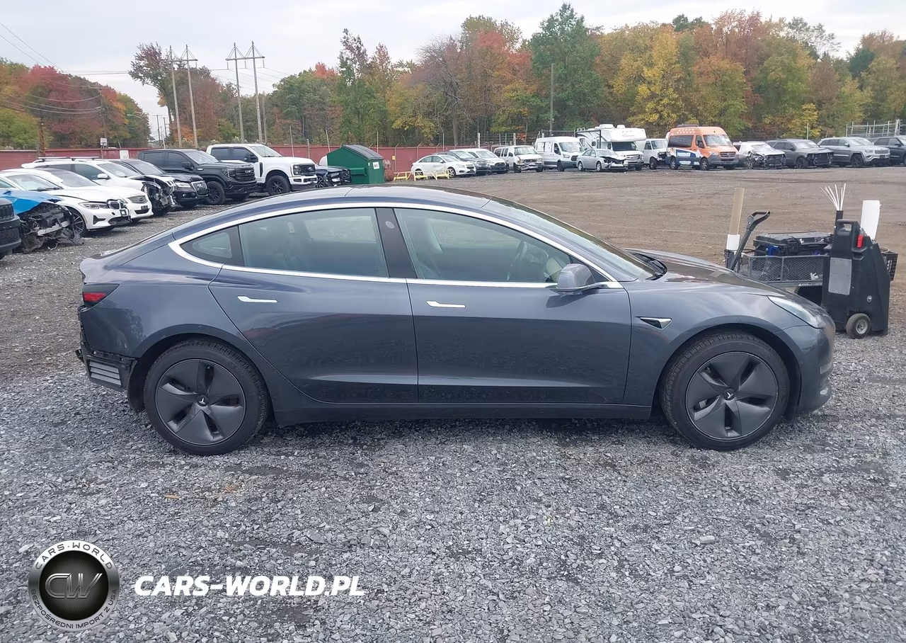 2018 Tesla Model 3 Long Range-Performance VIN:5YJ3E1EB8JF114149 - 13
