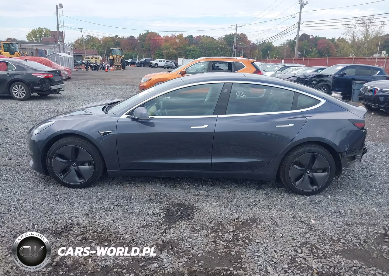 2018 Tesla Model 3 Long Range-Performance VIN:5YJ3E1EB8JF114149 - 14