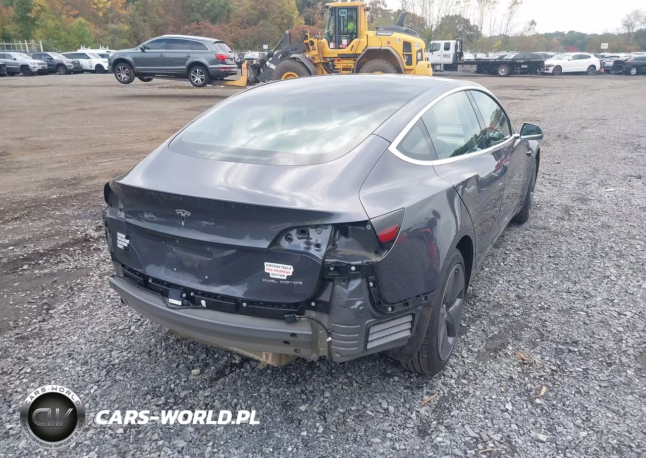 2018 Tesla Model 3 Long Range-Performance VIN:5YJ3E1EB8JF114149 - 19