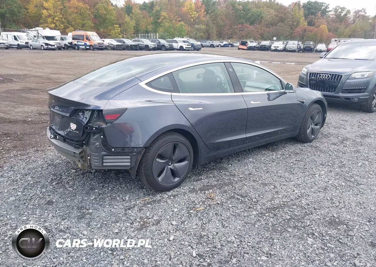 2018 Tesla Model 3 Long Range-Performance VIN:5YJ3E1EB8JF114149 - 4