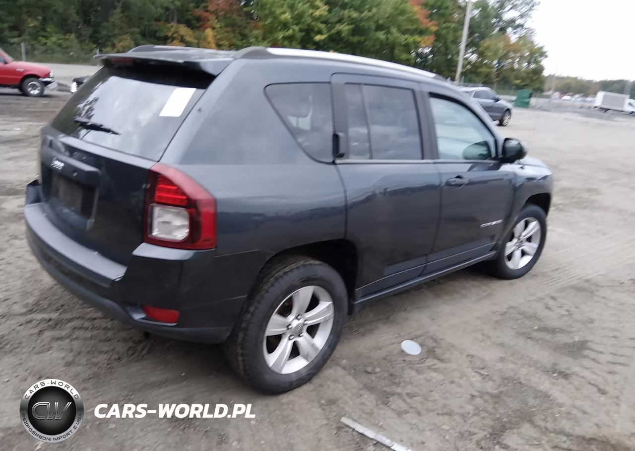 2014 Jeep Compass Sport VIN:1C4NJDBB7ED734644 - 4