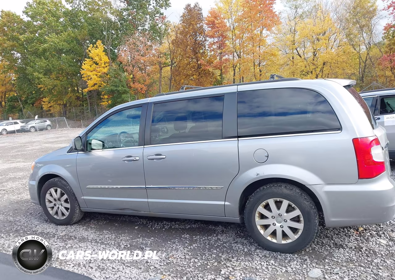 2016 Chrysler Town & Country Touring VIN:2C4RC1BG9GR187320 - 14