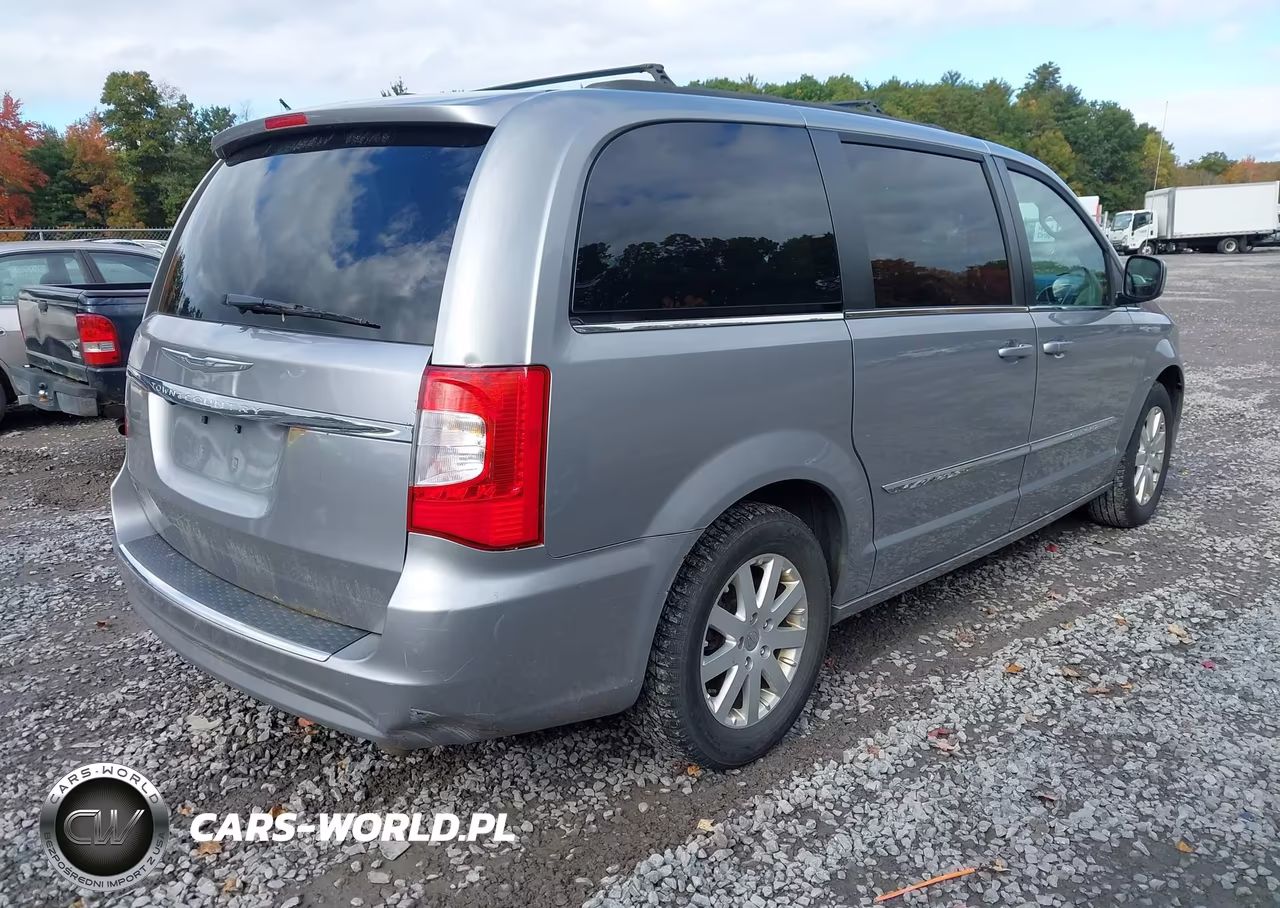 2016 Chrysler Town & Country Touring VIN:2C4RC1BG9GR187320 - 4