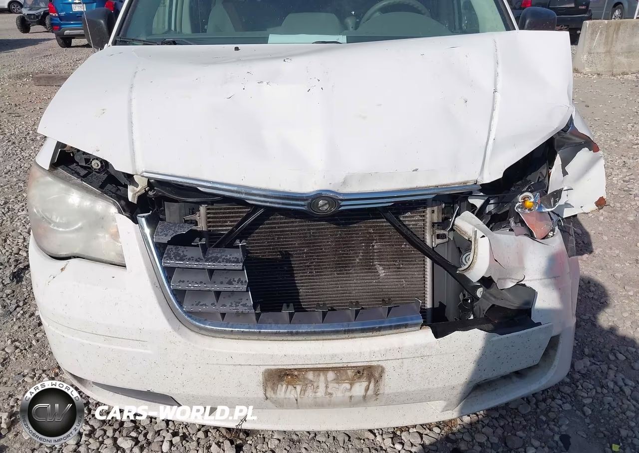 2008 Chrysler Town & Country Lx VIN:2A8HR44HX8R721114 - 6