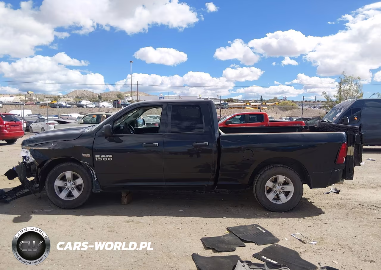 2017 Ram 1500 Express 4X4 6'4 Box VIN:1C6RR7FT6HS853968 - 14
