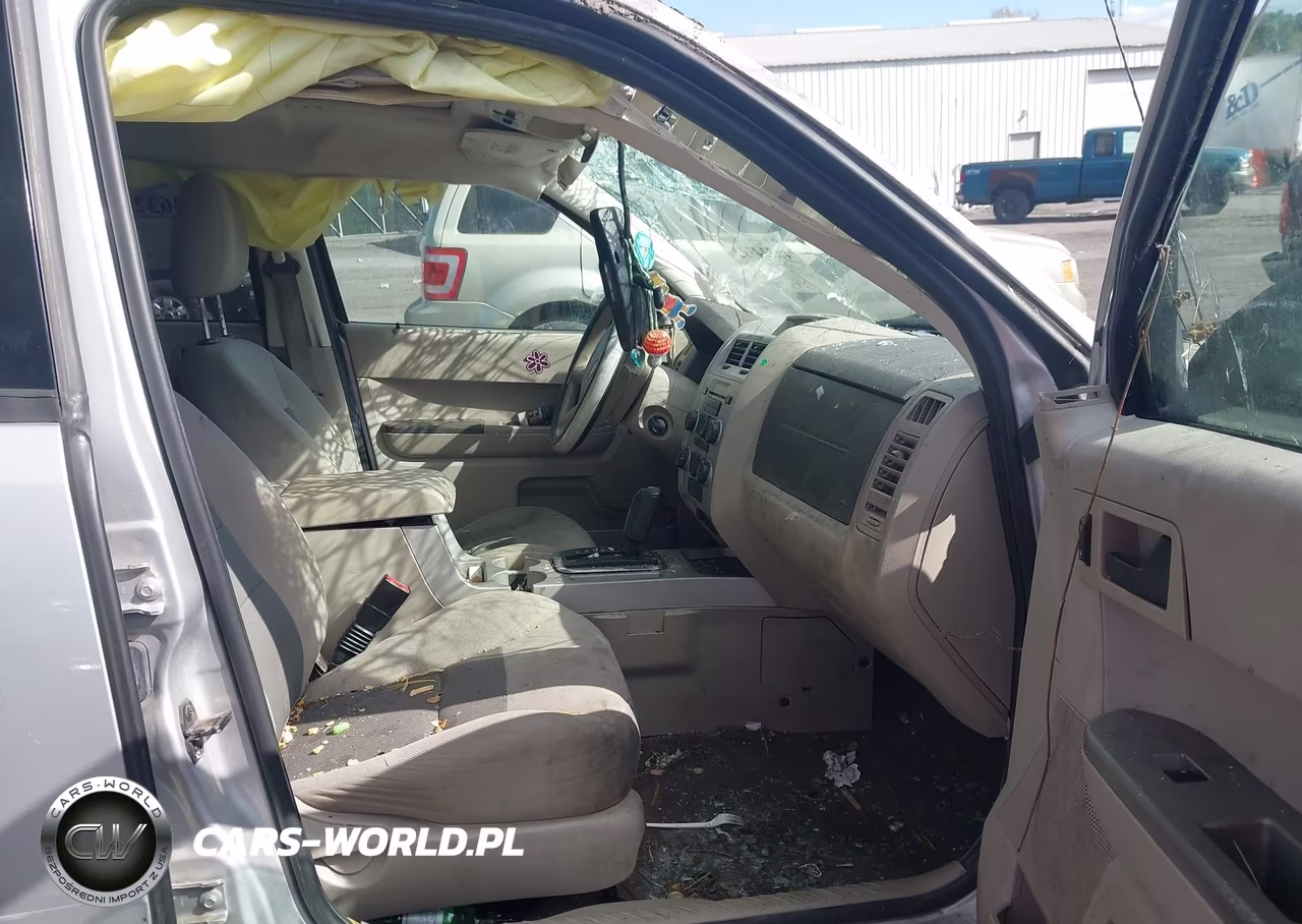 2008 Ford Escape Xlt VIN:1FMCU93128KD23942 - 5