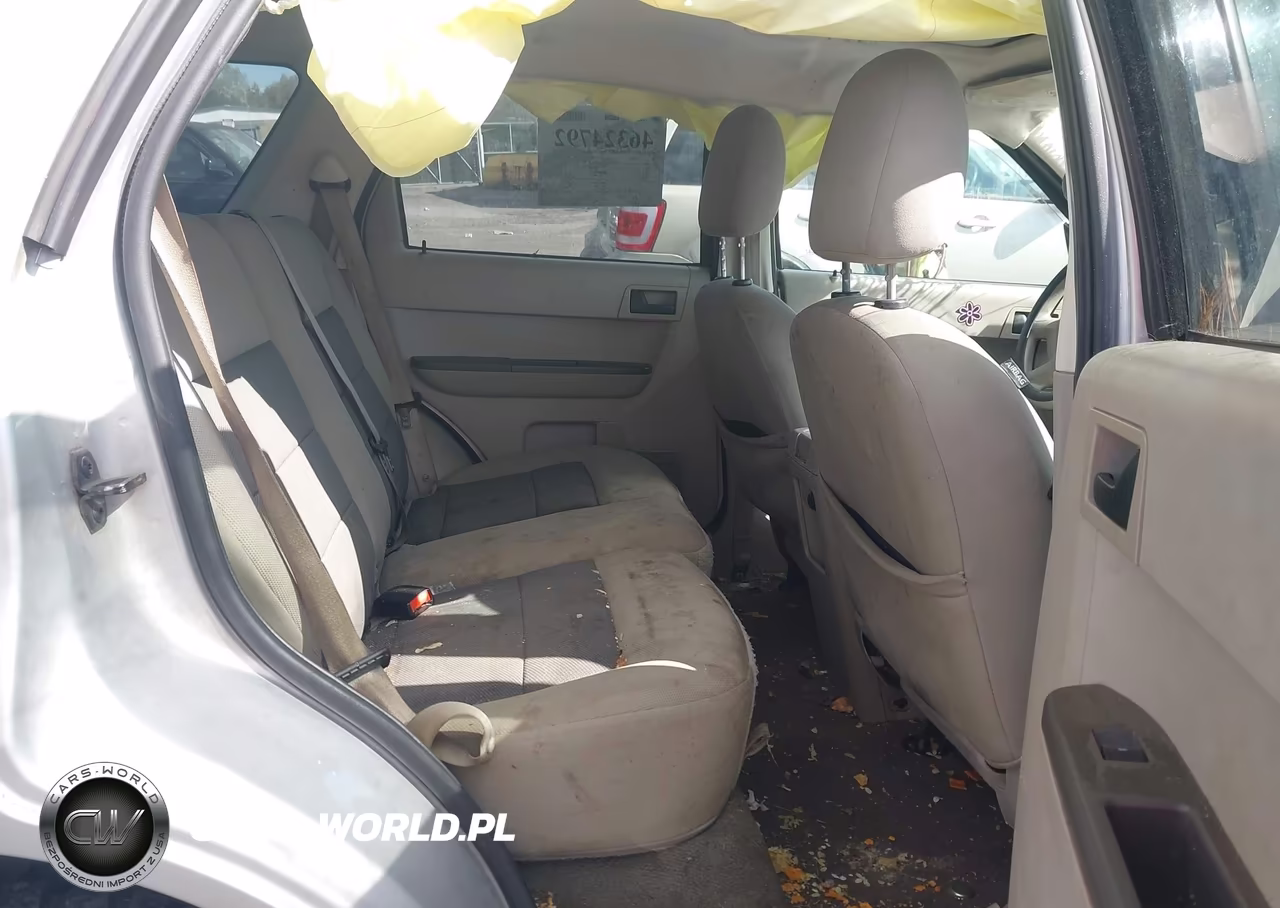 2008 Ford Escape Xlt VIN:1FMCU93128KD23942 - 8