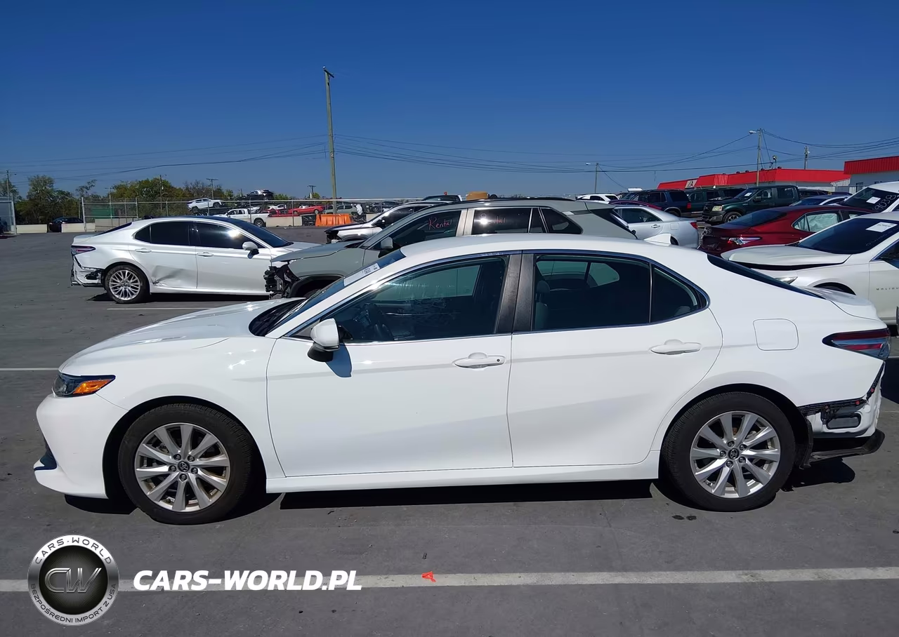 2019 Toyota Camry Le VIN:4T1B11HK5KU756447 - 15