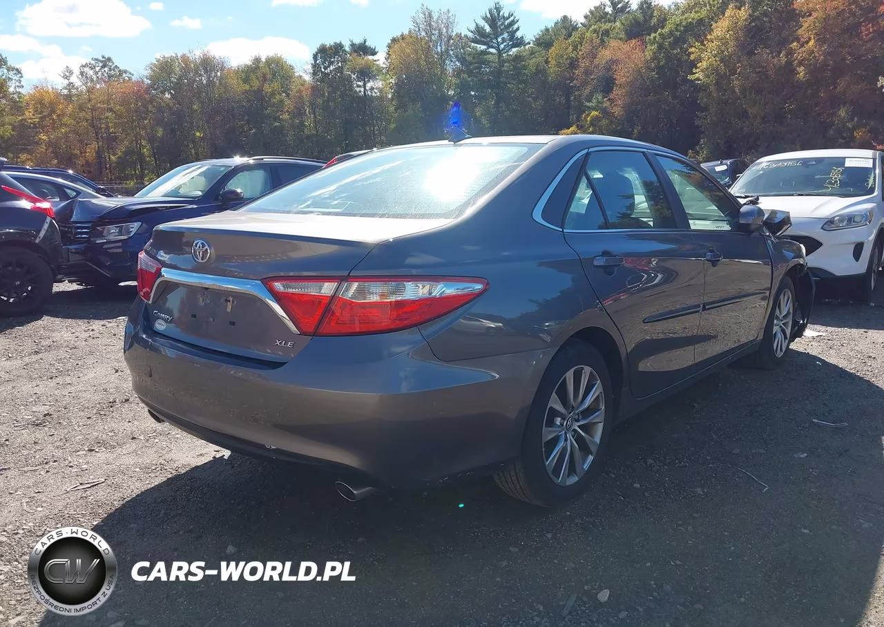 2016 Toyota Camry Xle V6 VIN:4T1BK1FK2GU569884 - 4