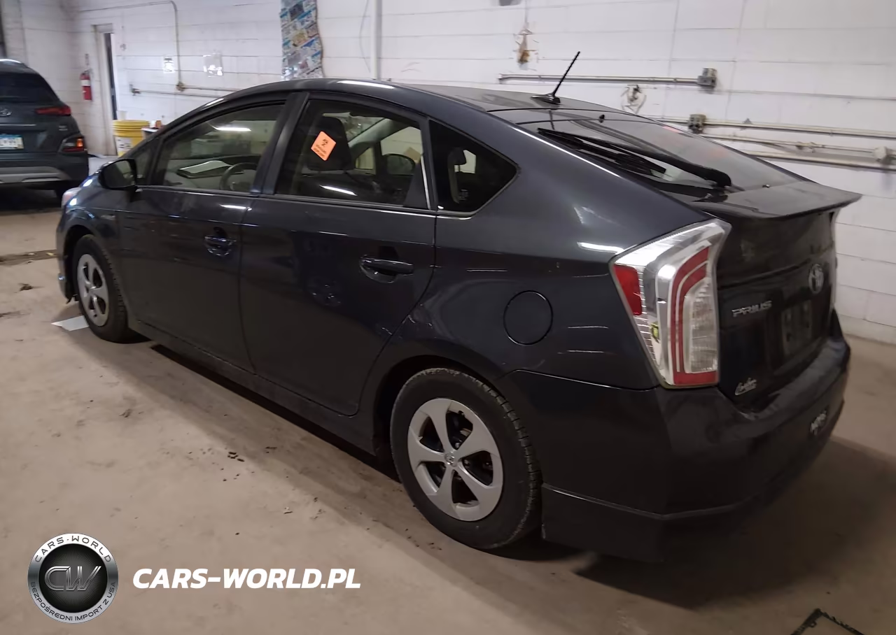 2012 Toyota Prius Four VIN:JTDKN3DU6C5438585 - 3