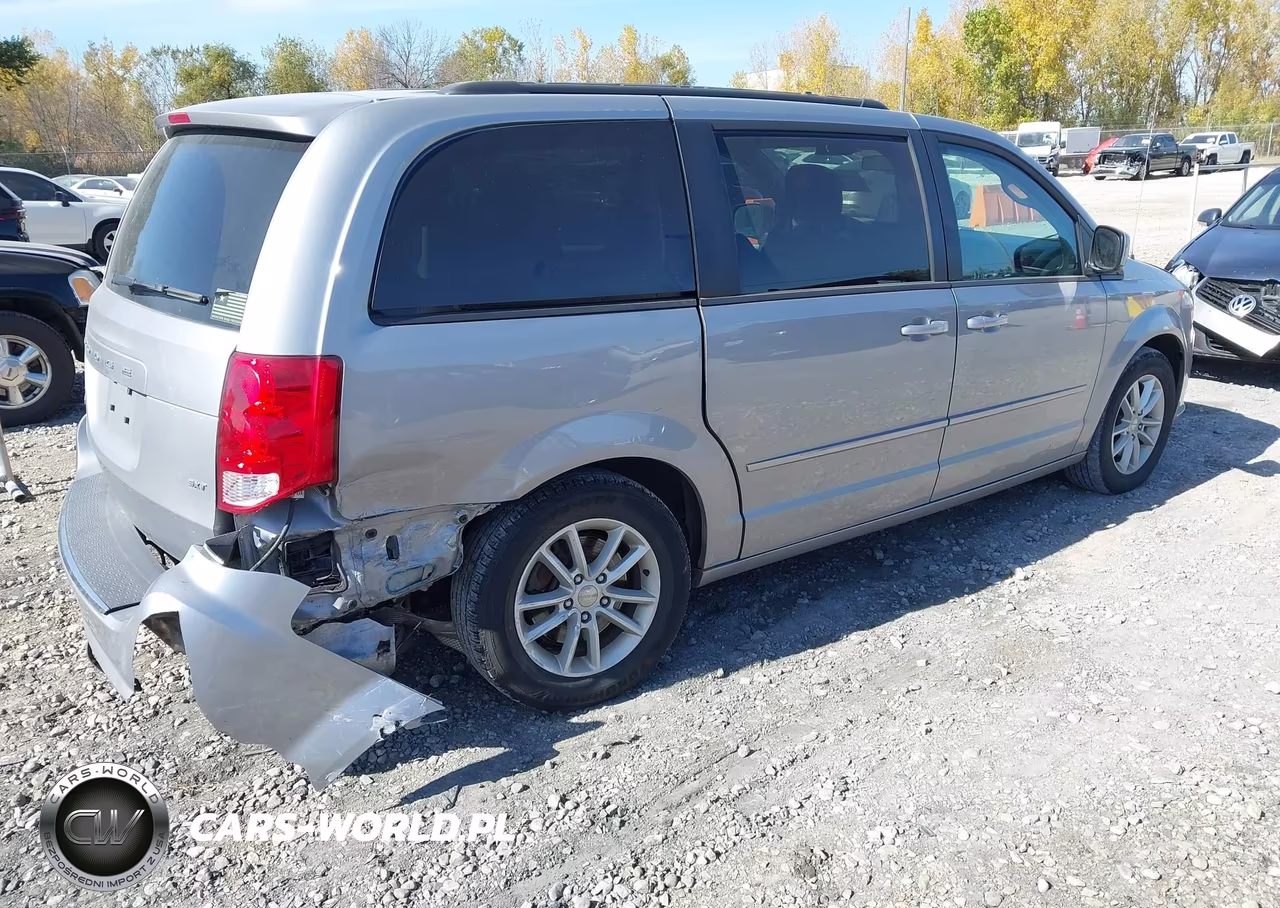 2015 Dodge Grand Caravan Sxt VIN:2C4RDGCGXFR667430 - 4