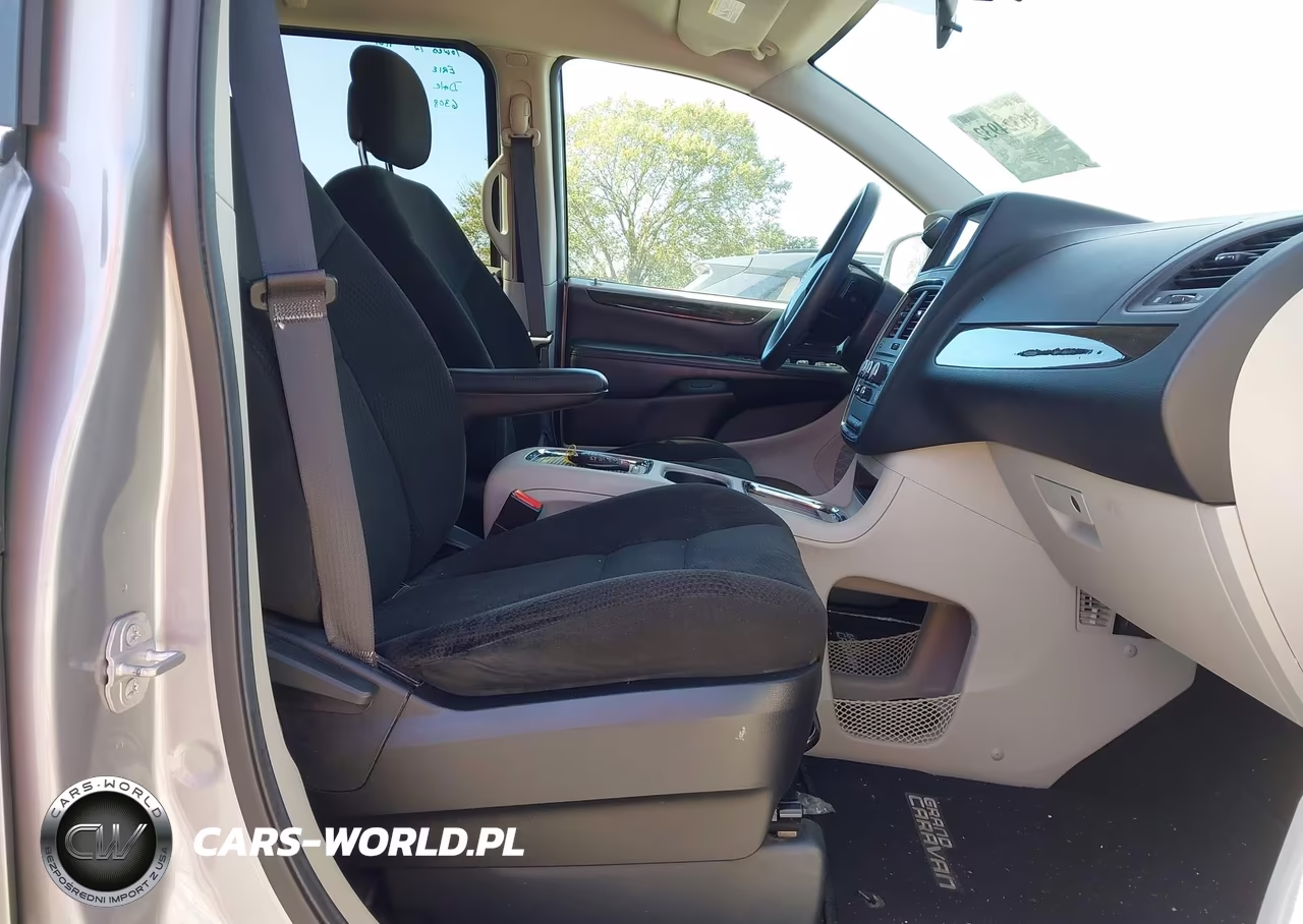 2015 Dodge Grand Caravan Sxt VIN:2C4RDGCGXFR667430 - 5