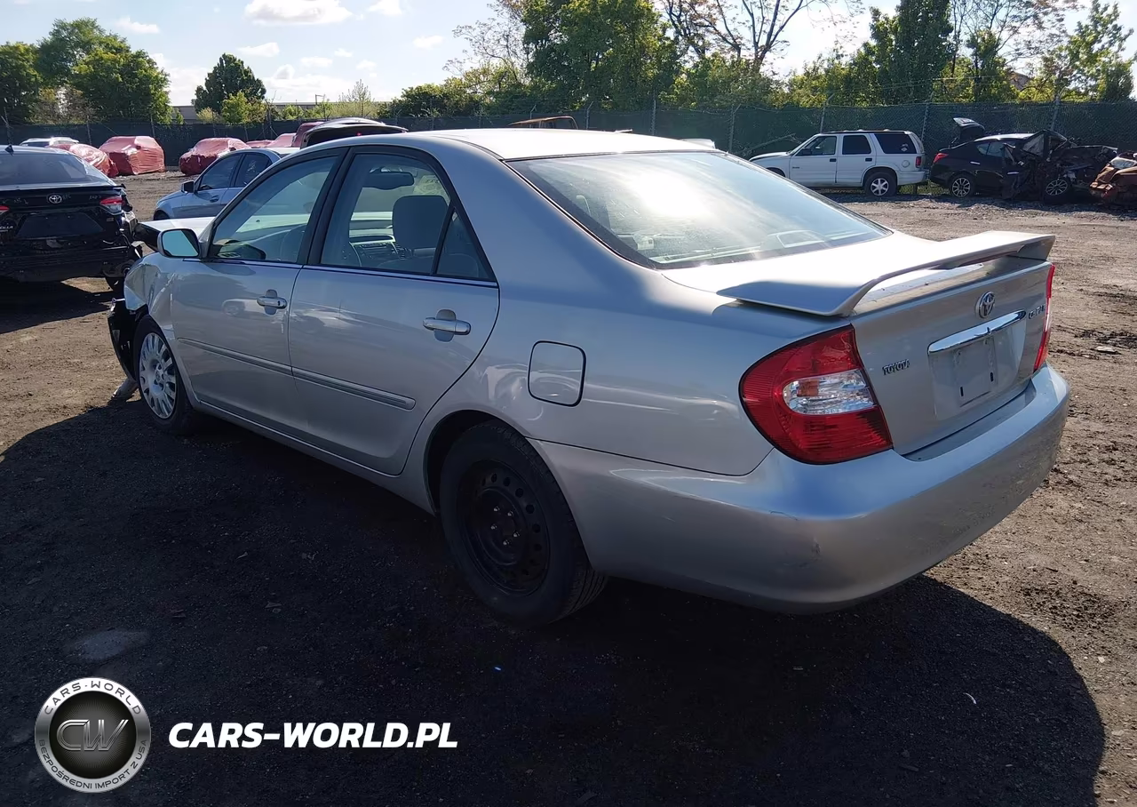 2003 Toyota Camry Xle VIN:4T1BE30K73U157336 - 3