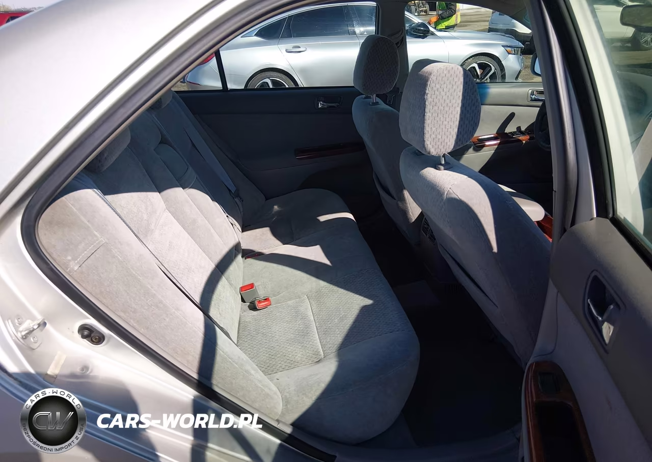 2003 Toyota Camry Xle VIN:4T1BE30K73U157336 - 8
