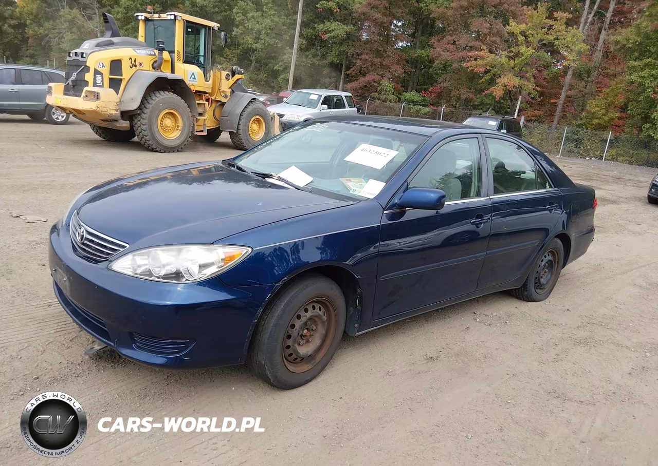 2005 Toyota Camry Le VIN:4T1BE30K65U021136 - 2