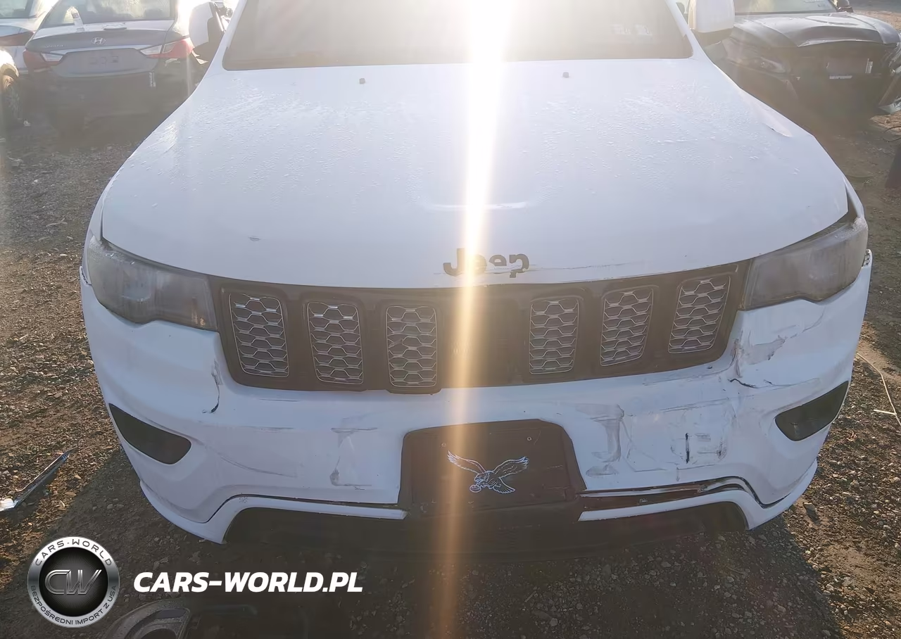 2018 Jeep Grand Cherokee Altitude 4X4 VIN:1C4RJFAG8JC120471 - 12