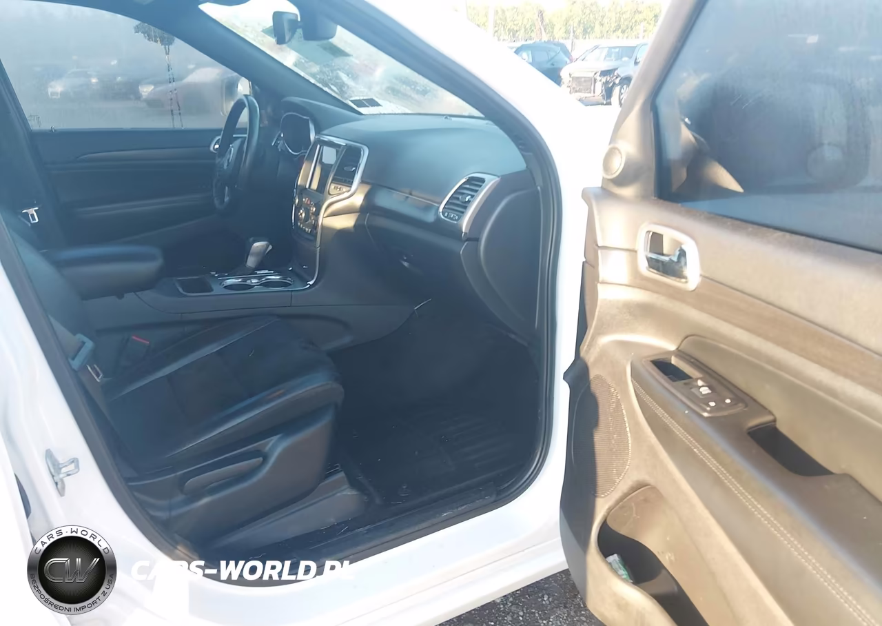2018 Jeep Grand Cherokee Altitude 4X4 VIN:1C4RJFAG8JC120471 - 5