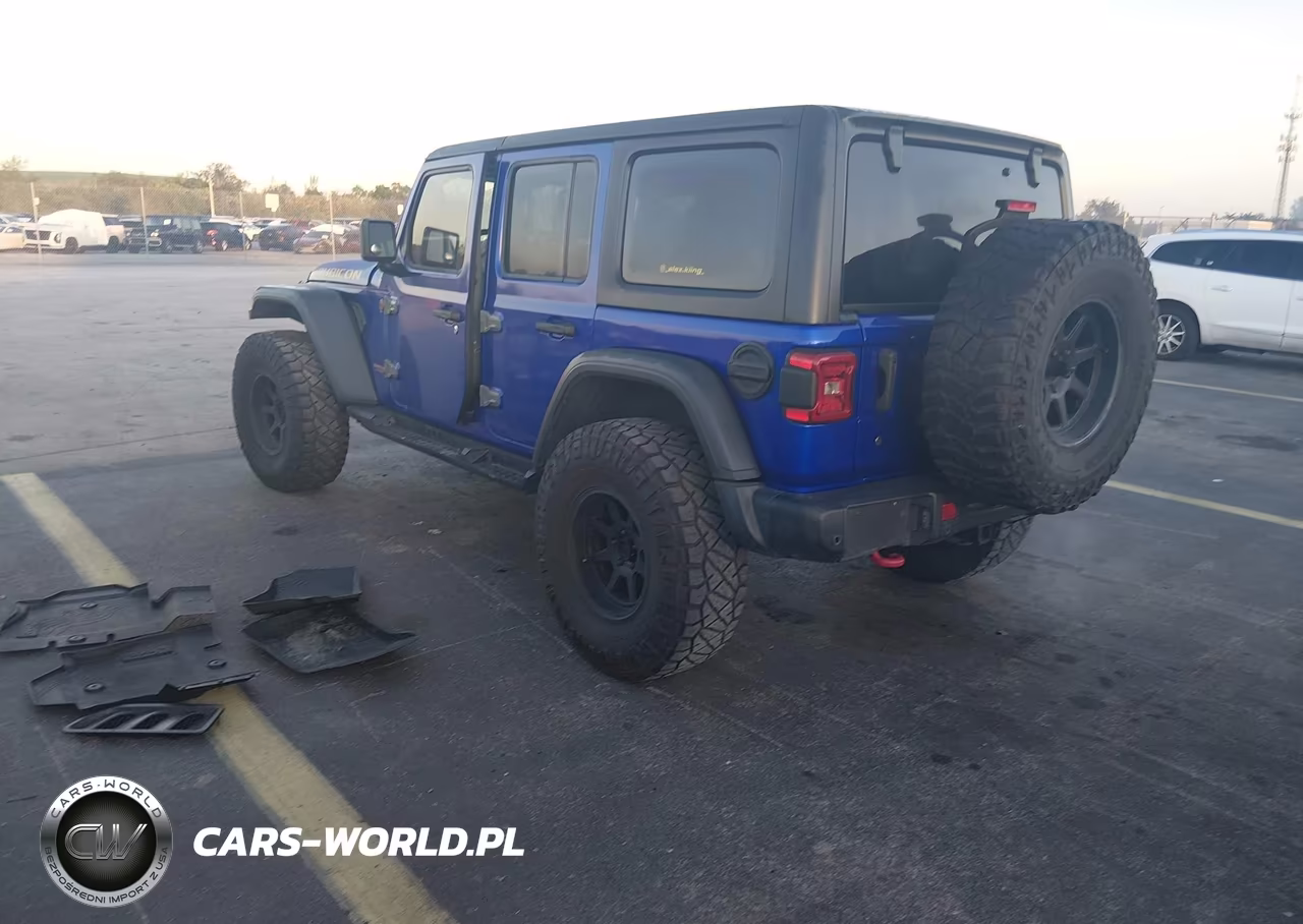 2018 Jeep Wrangler Unlimited Rubicon 4X4 VIN:1C4HJXFG5JW216597 - 3