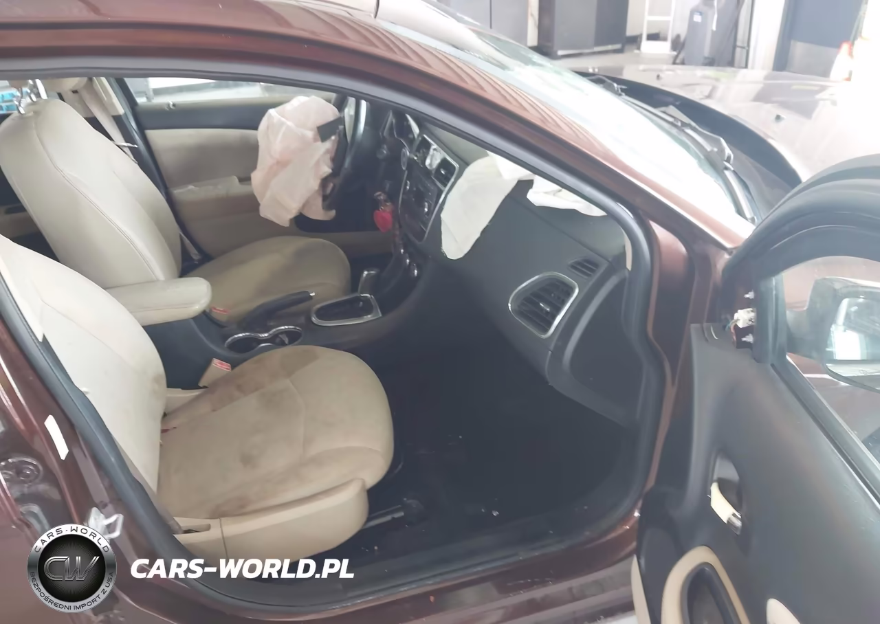2013 Chrysler 200 Touring VIN:1C3CCBBB8DN592517 - 5
