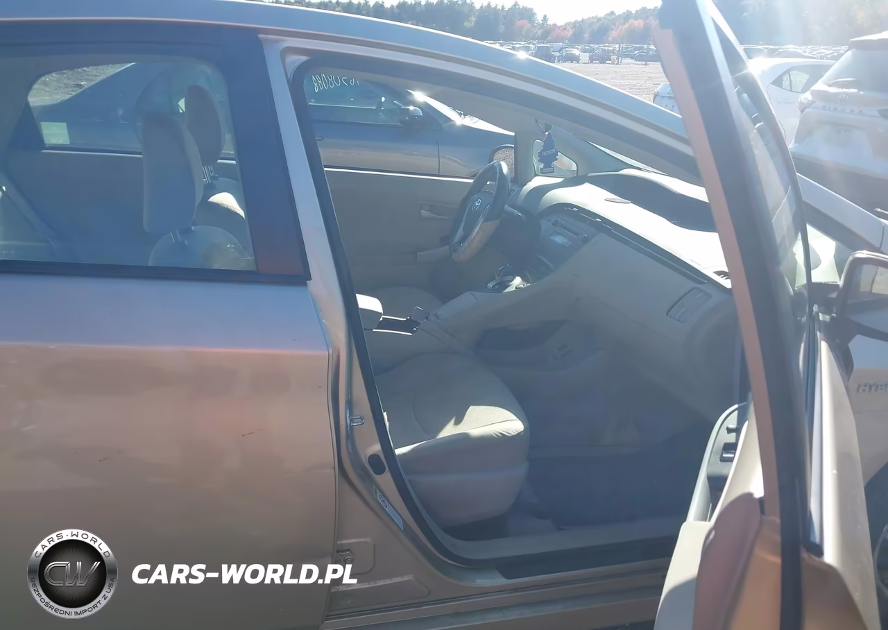 2011 Toyota Prius Three VIN:JTDKN3DU2B1392775 - 5