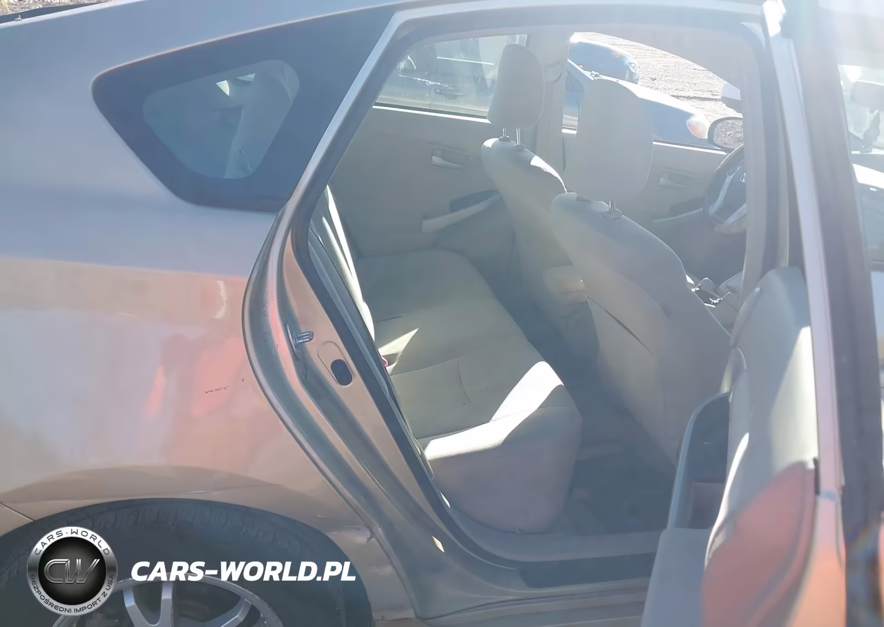 2011 Toyota Prius Three VIN:JTDKN3DU2B1392775 - 8