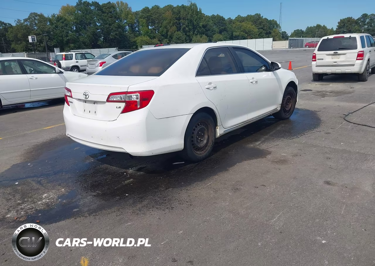 2014 Toyota Camry Le VIN:4T4BF1FK8ER384276 - 4