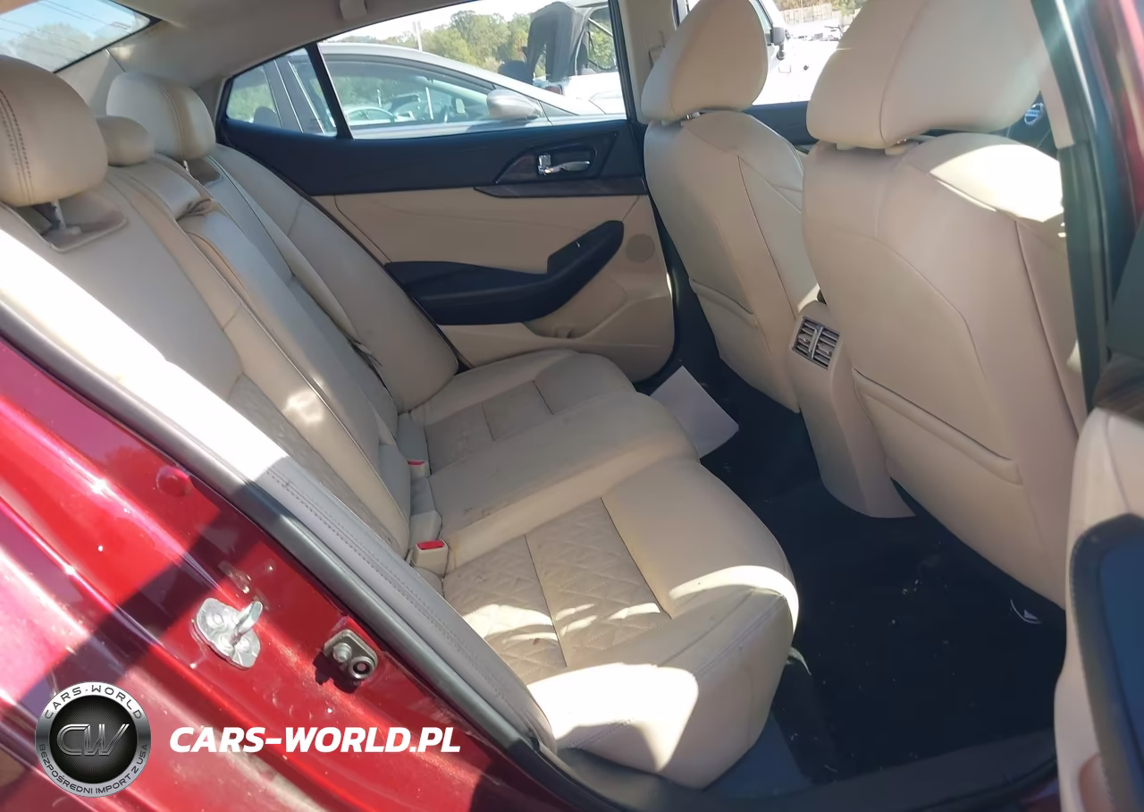 2017 Nissan Maxima 3.5 Platinum VIN:1N4AA6AP1HC375945 - 8