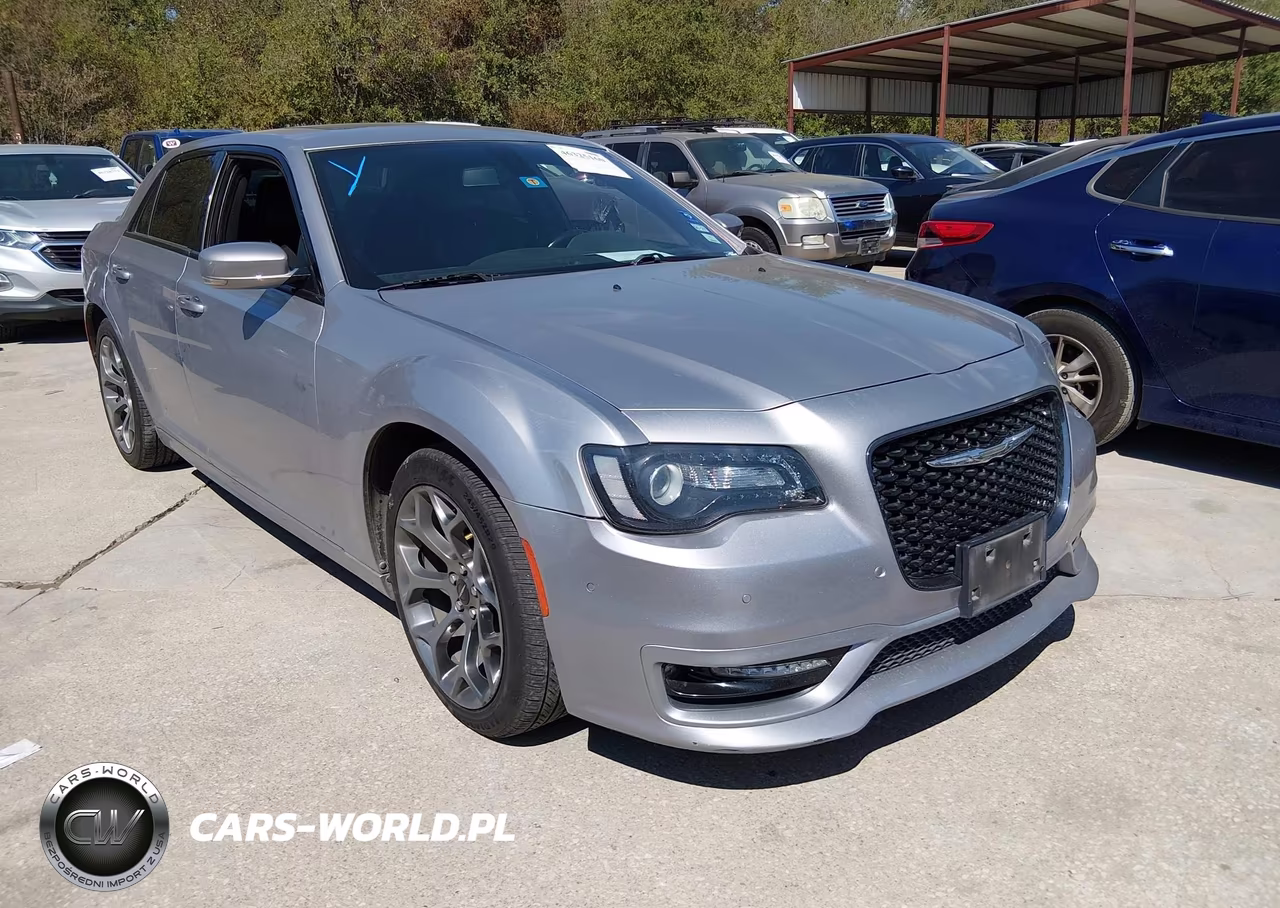 2018 Chrysler 300 300S VIN:2C3CCABG2JH243962 - 1
