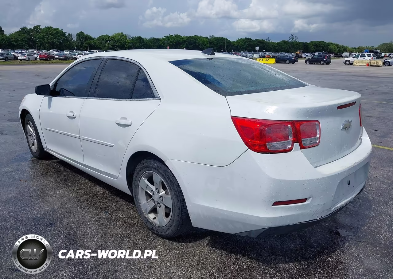 2013 Chevrolet Malibu Ls VIN:1G11B5SA7DF157988 - 3