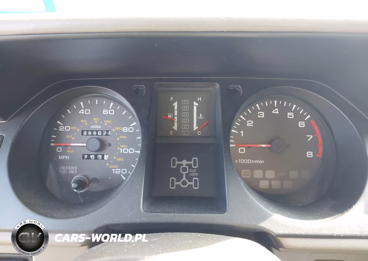 2000 Mitsubishi Montero VIN:JA4MR51R4YJ003341 - 7