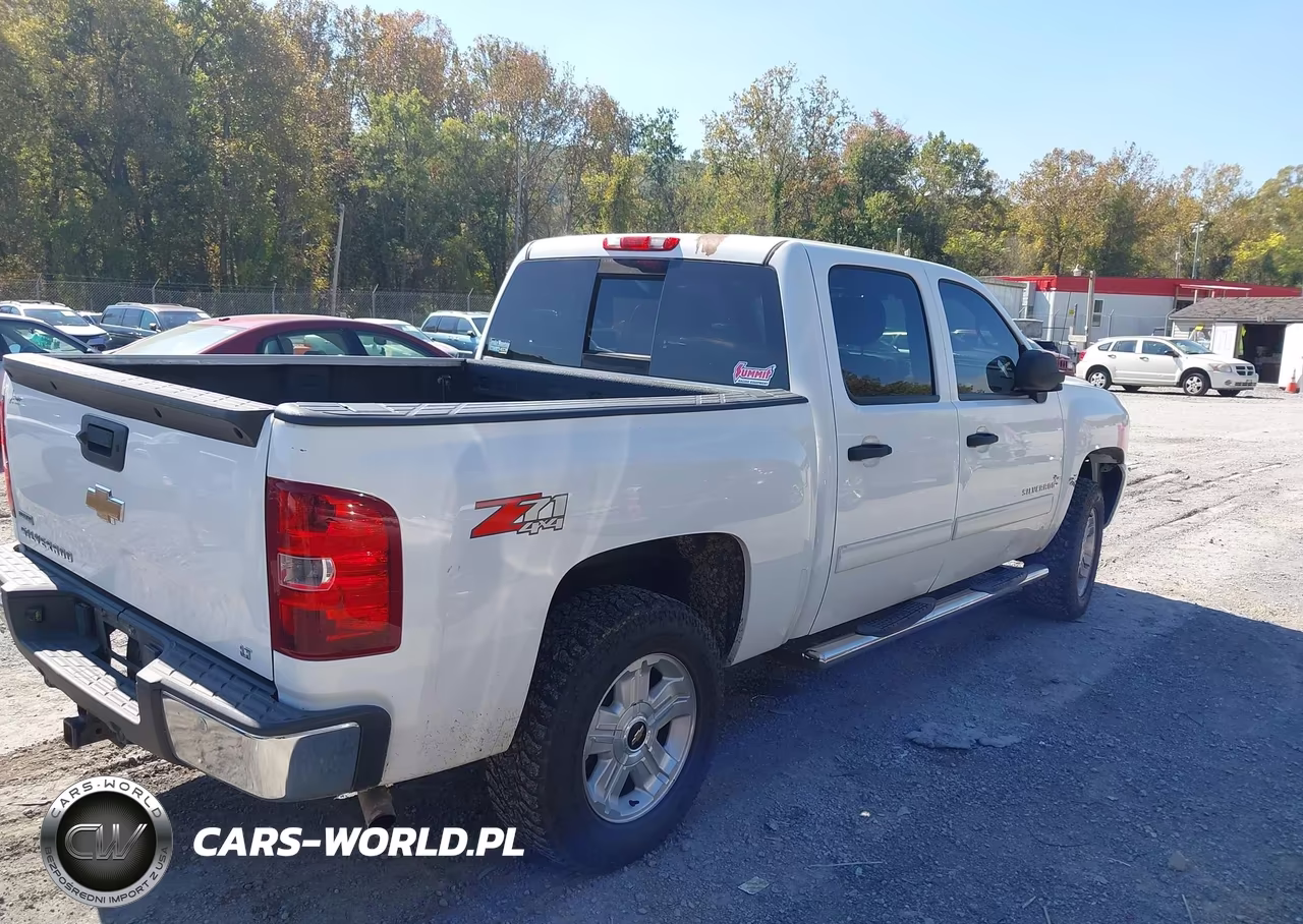 2011 Chevrolet Silverado 1500 Lt VIN:3GCPKSE33BG388315 - 4